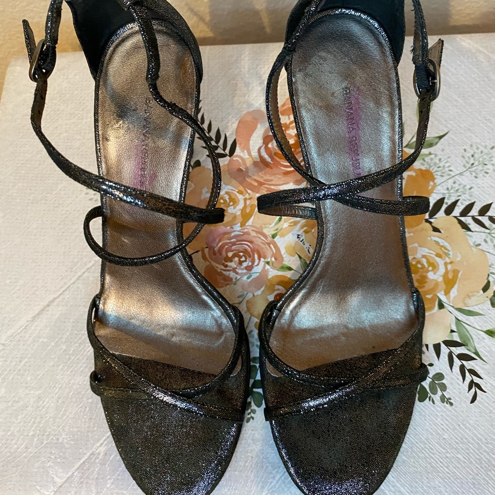 Banana republic leather sandal.